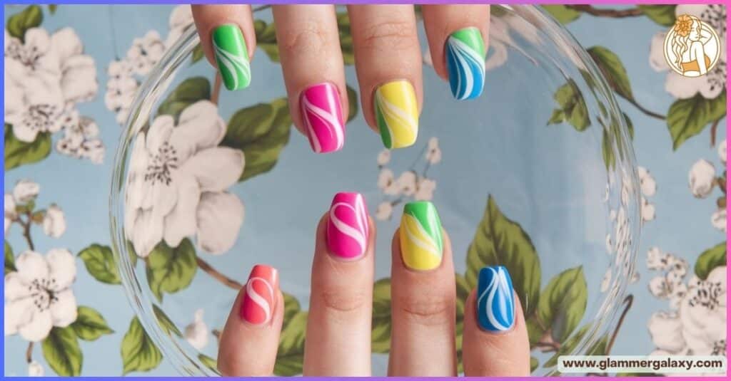 19 Stunning Swirl Nail Designs You’ll Love