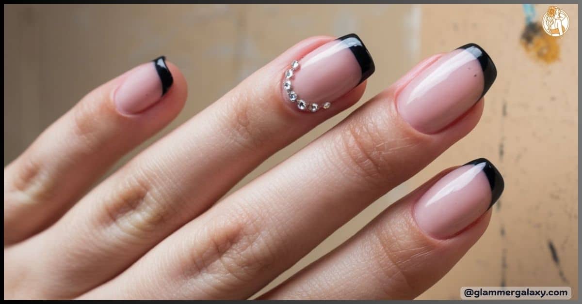 Black French Tip Nails