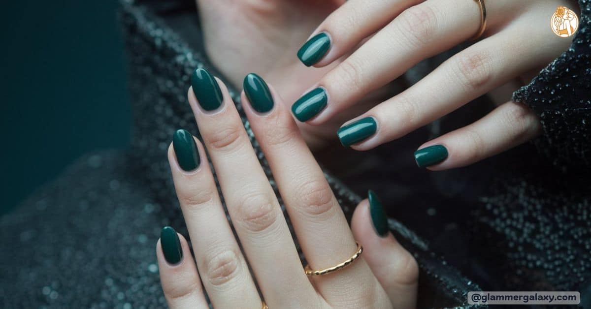 Dark Green Nails