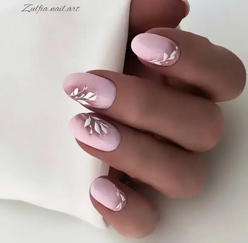 pink nails