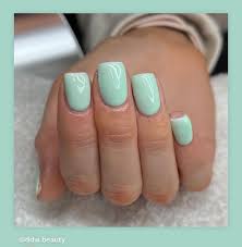 trendy nails