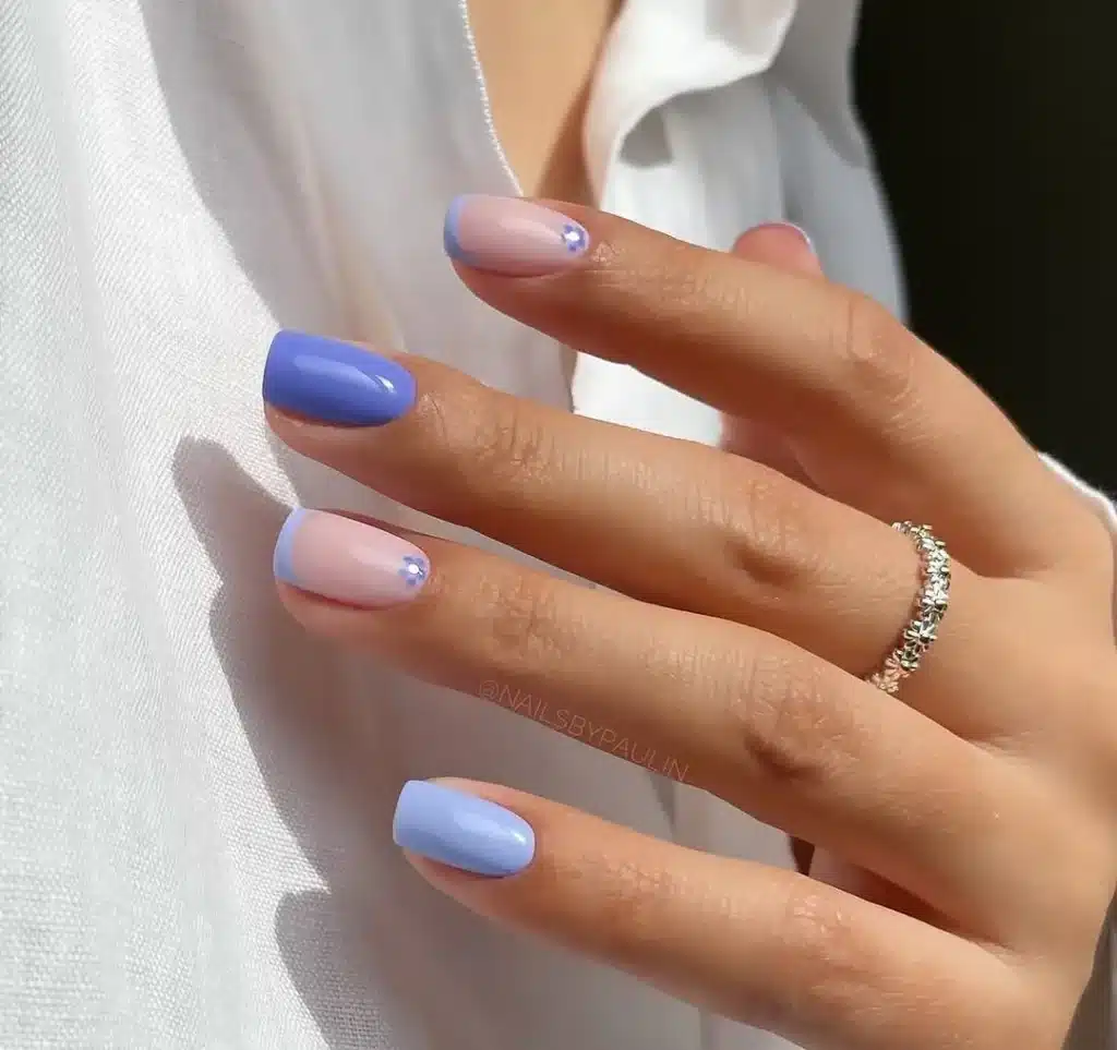 blue nail art