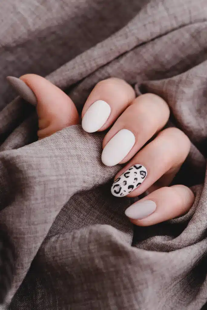 Sponge ombre nails
